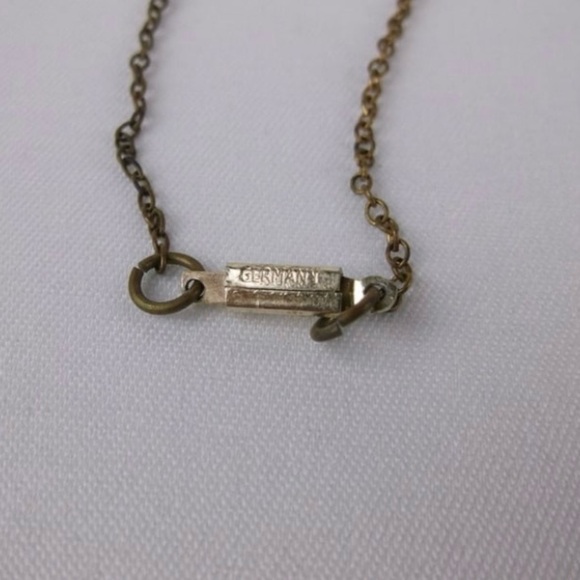 Vintage 1940s German Bakelite Rose Necklace 22" - Picture 5 of 5